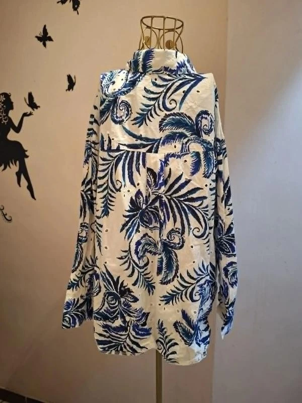 Camisa de algodón estampada y bordados ingleses – photo 4